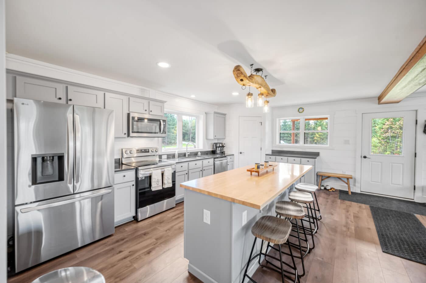 28x40 Avon in Whitefield NH kitchen island