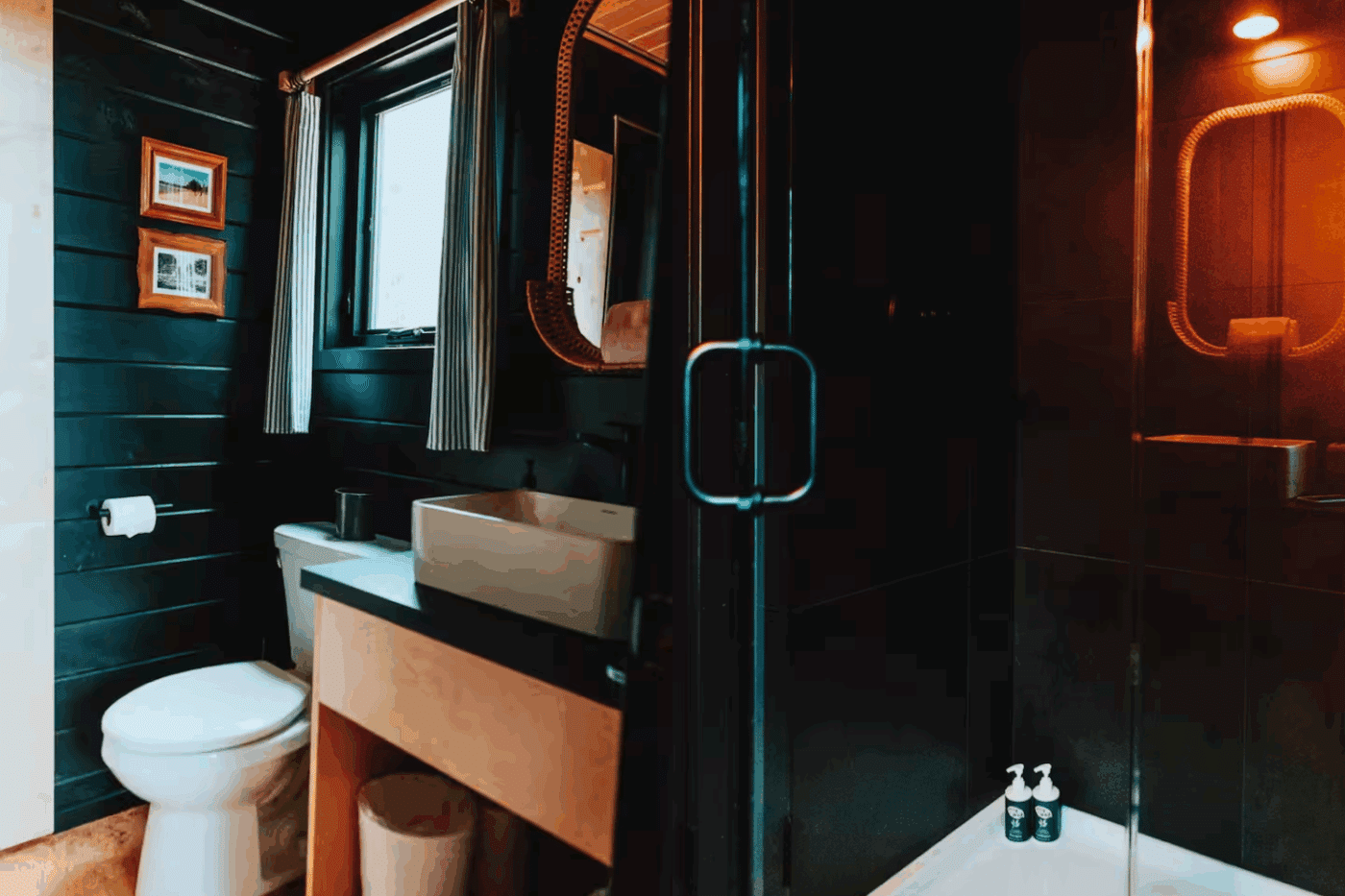 luxurious bathroom in cabin of Retreat North Peak Nook Studio