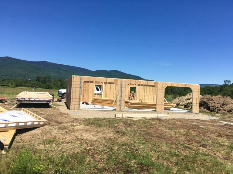 garage for cabin in jefferson new hampshire