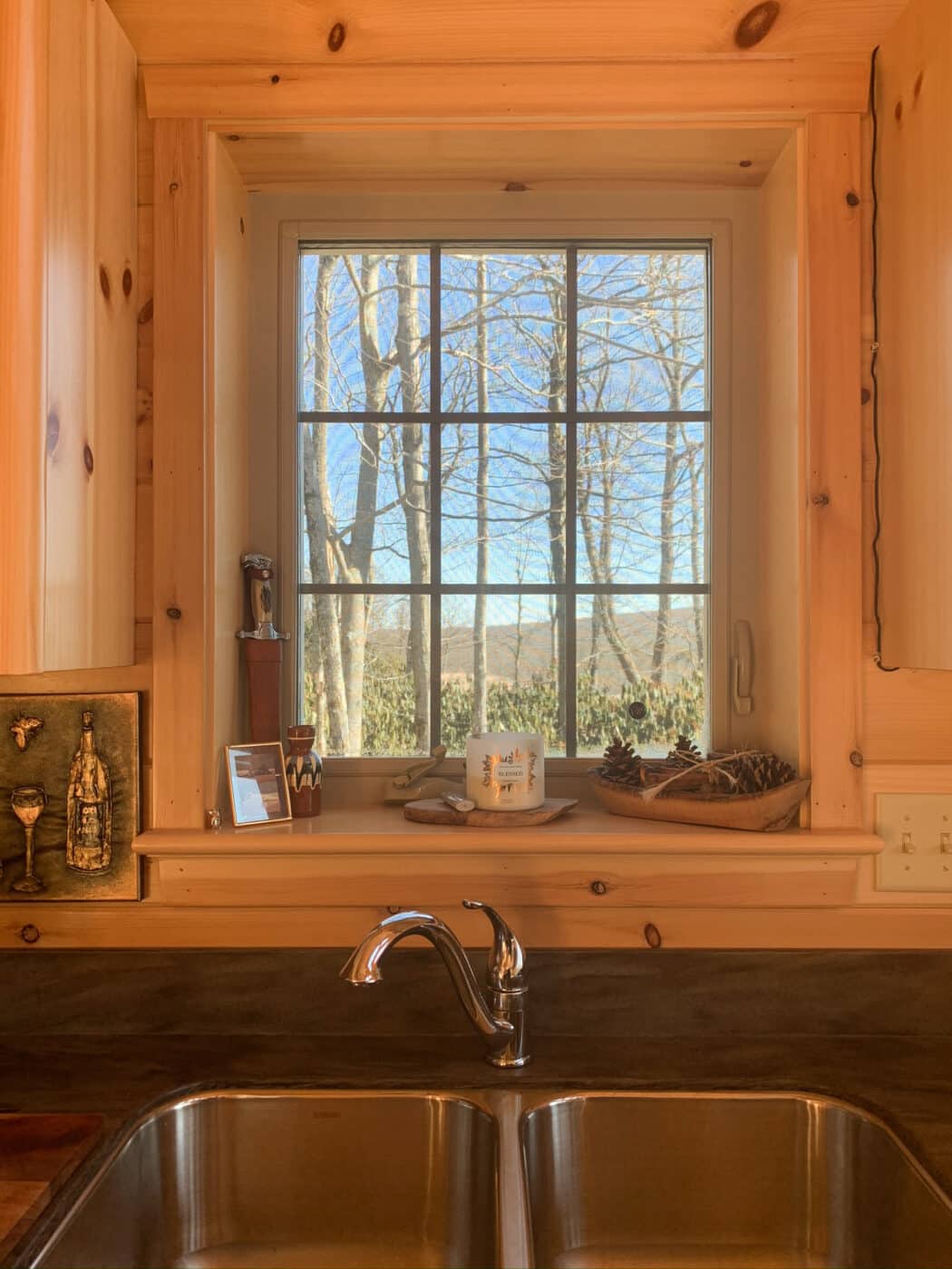 kitchen in cabin in jim thorpe pa