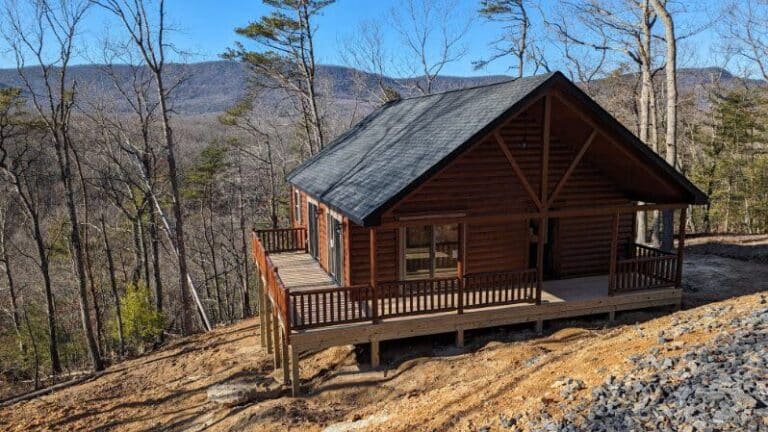 Settler Log Cabin in Front Royal VA 1