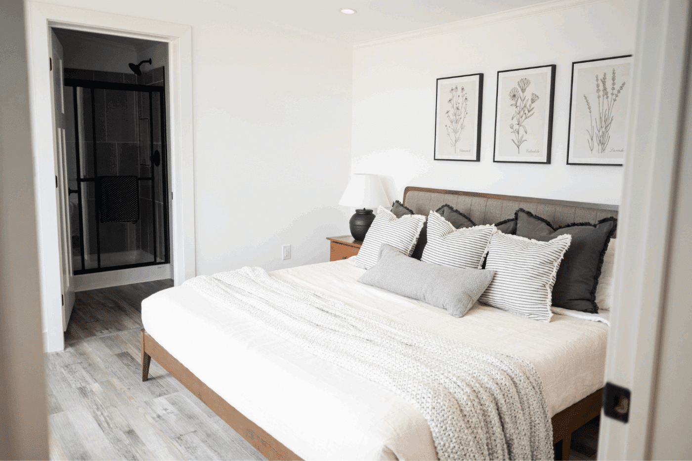 Sonoma HUD Mast Bedroom and Bathroom