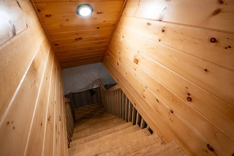 Alpine Log Cabin in South West Liberty OH 17