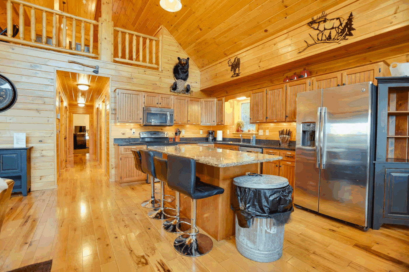 Mountaineer Deluxe log cabin kitchen in Warfordsburg Pa built and designed with Psy Homes