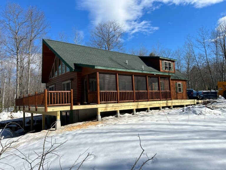 30′ x 52′ Chalet in Millinocket ME exterior