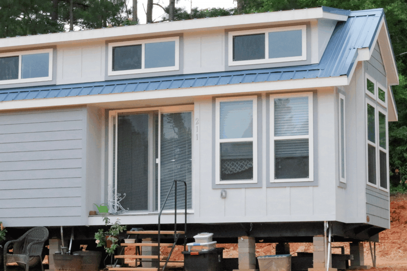 cons of living in a tiny home full time