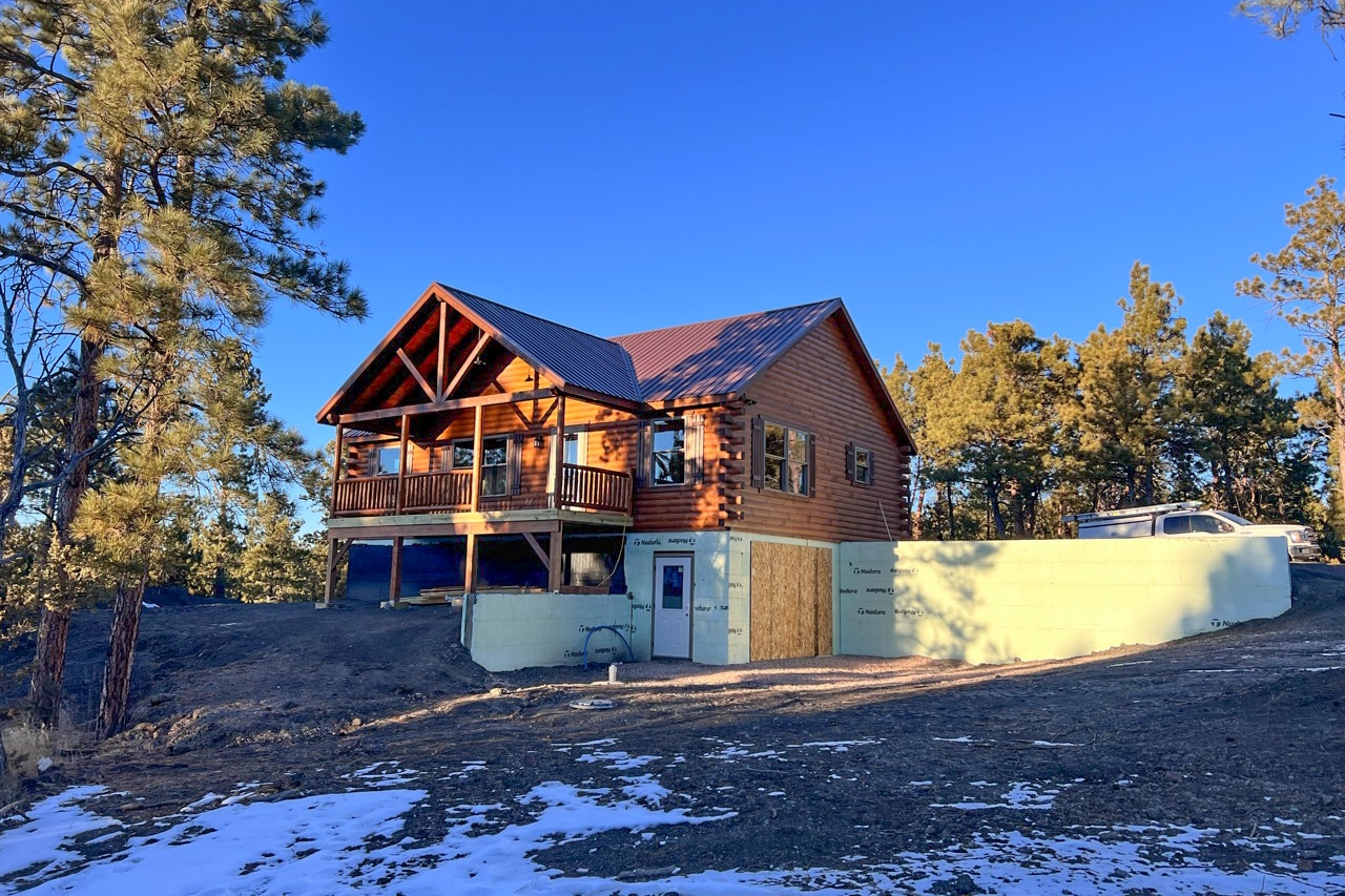 prefab cabin in Upton WY