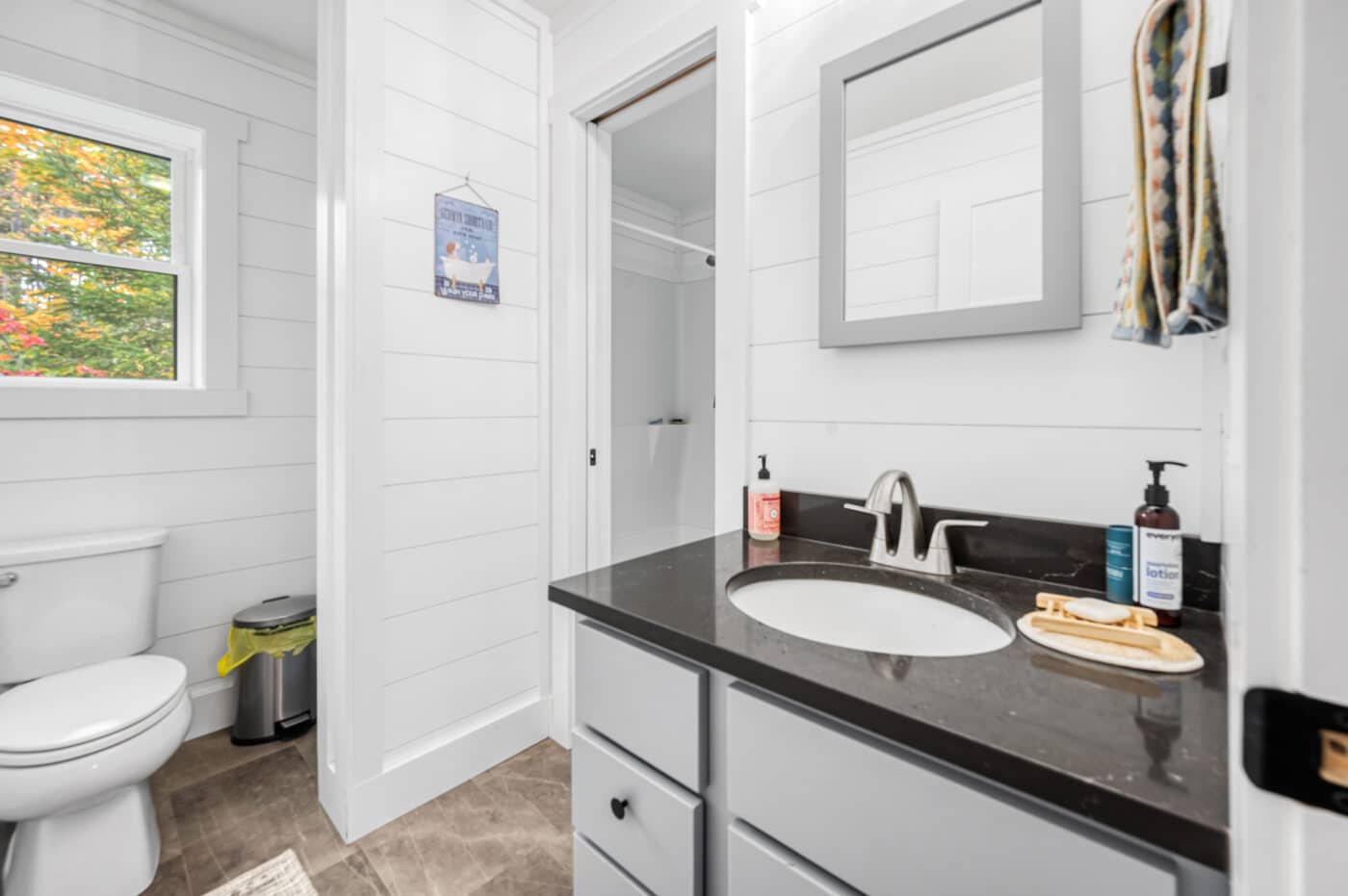 28x40 Avon in Whitefield NH bathroom