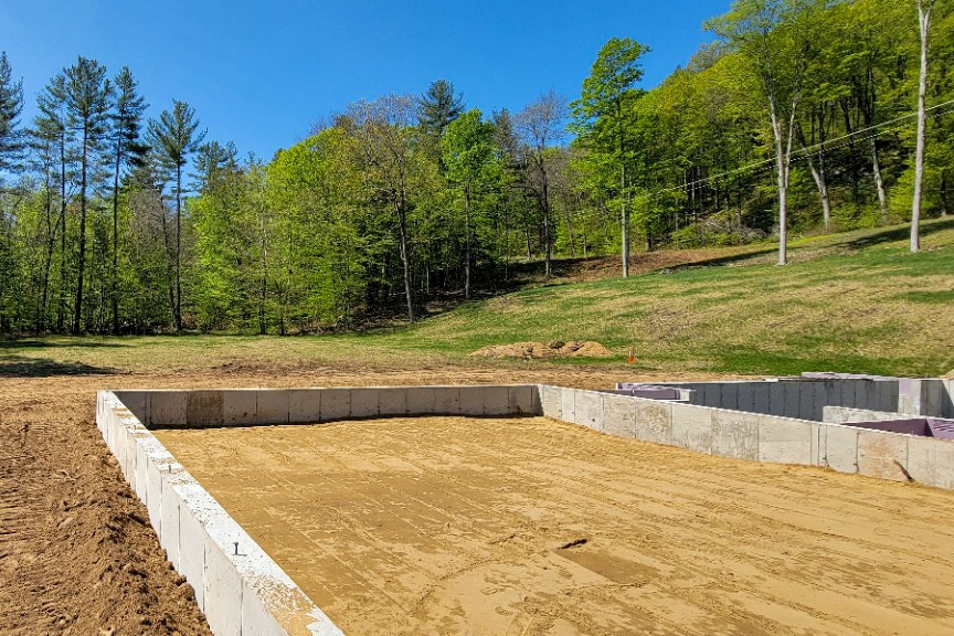 Prefab Cabin in Dummerston VT foundation
