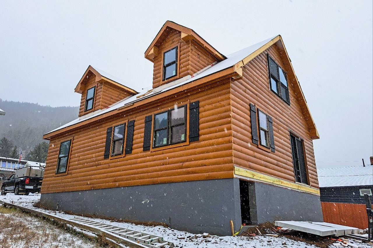 Prefab Cabin in Empire CO in the snow