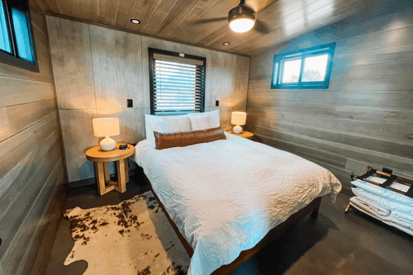 Overlook 2 Rockwood park model tiny home bedroom in Cañon City CO