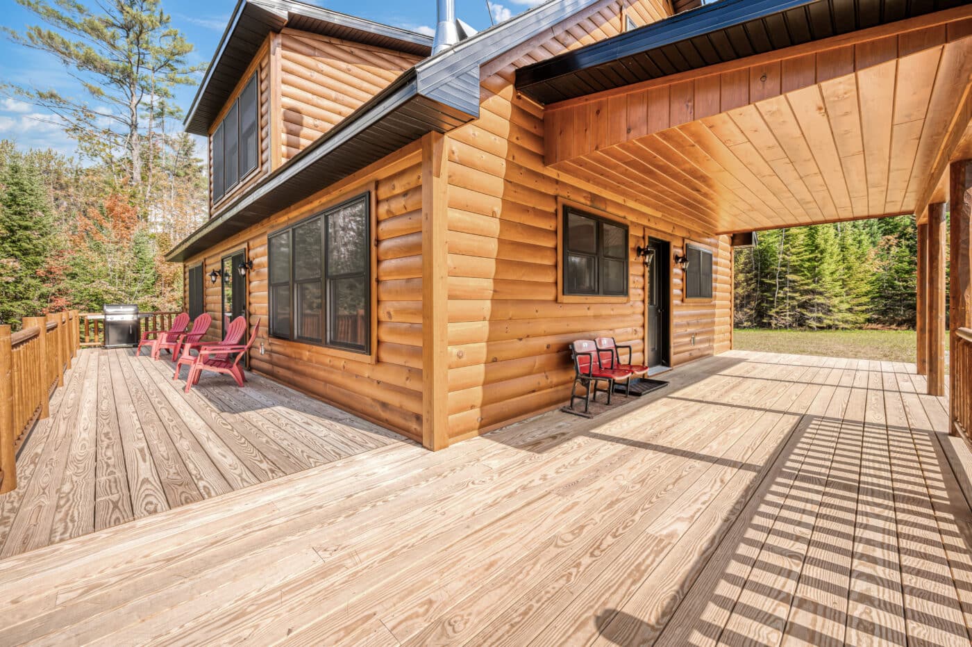 28x40 Avon in Whitefield NH covered deck