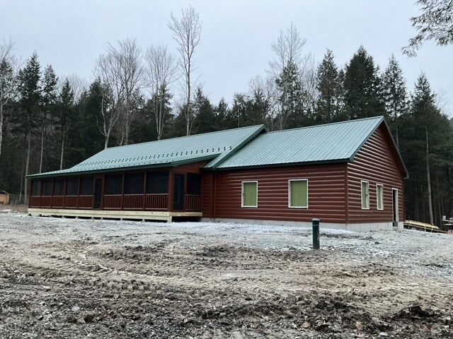Musketeer Log Cabin in Poultney VT 1