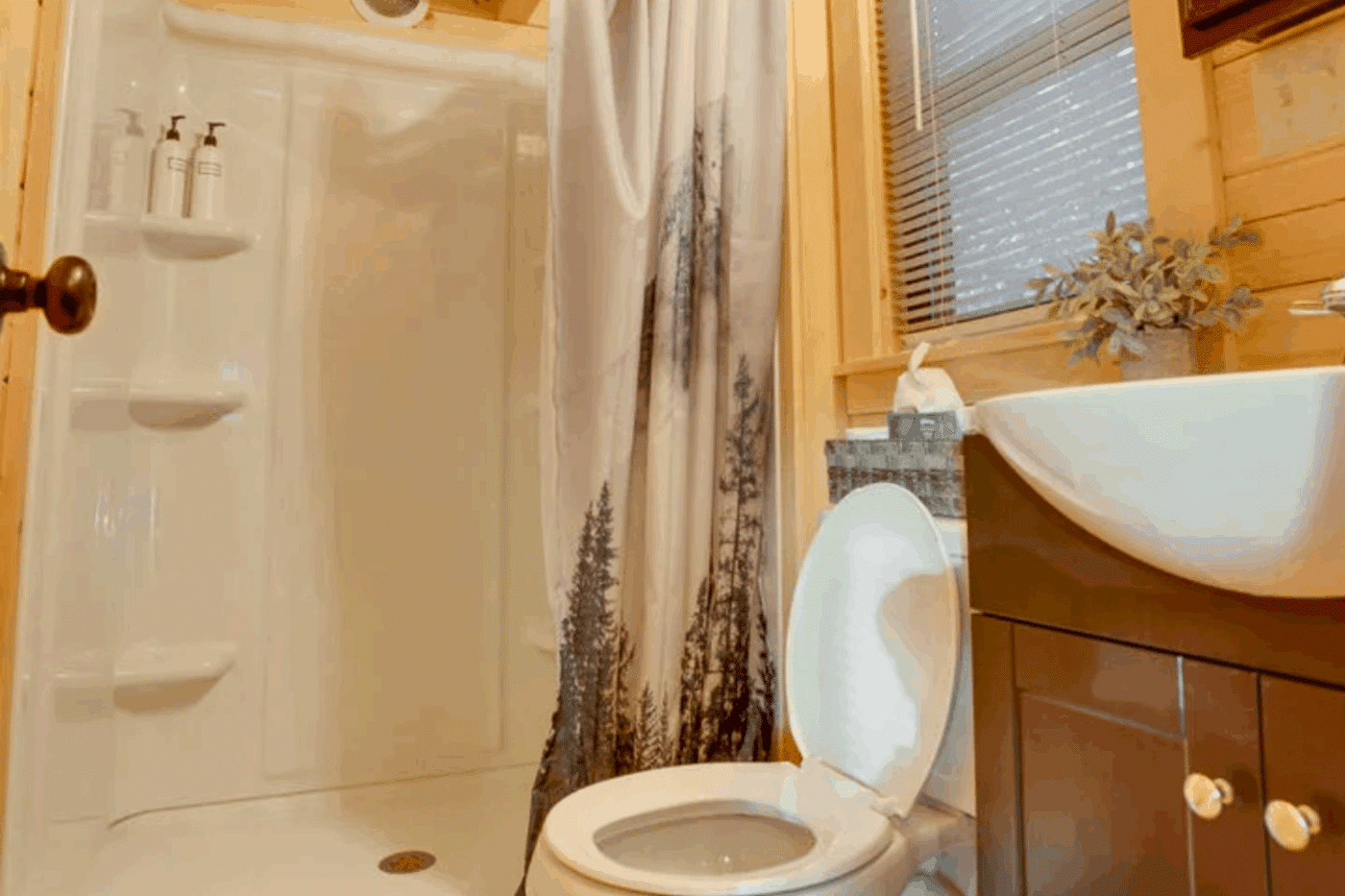 Pinecrest park model tiny home built and designed by Zook cabin in warfordsburg pa