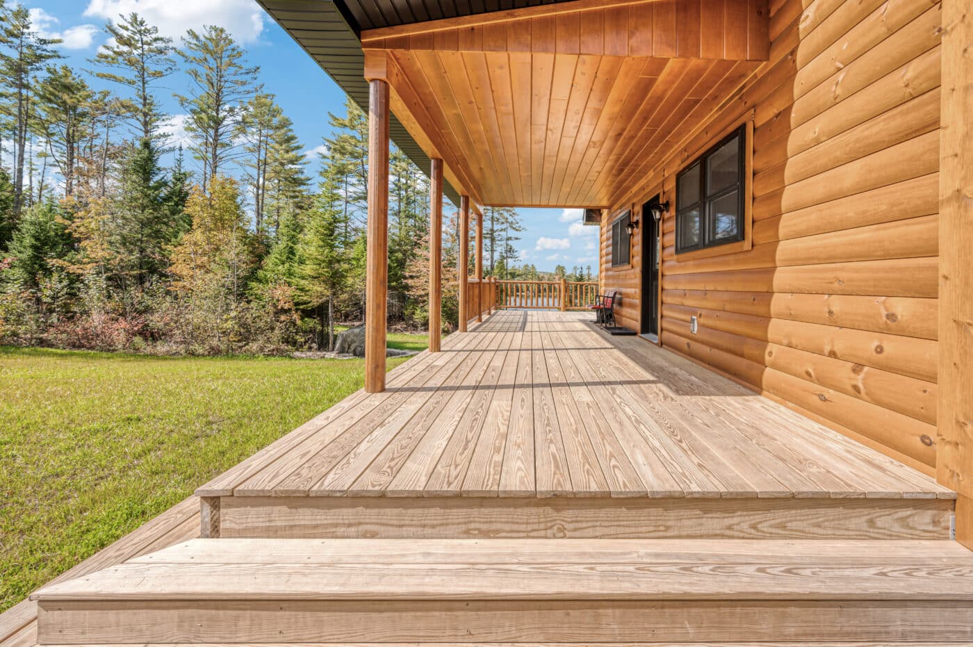 28x40 Avon in Whitefield NH deck