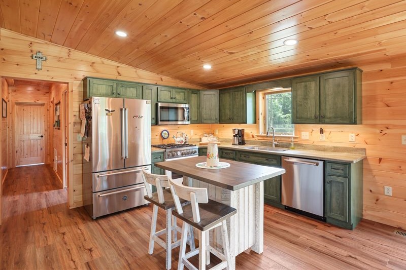 Settler Prefab Log Cabins