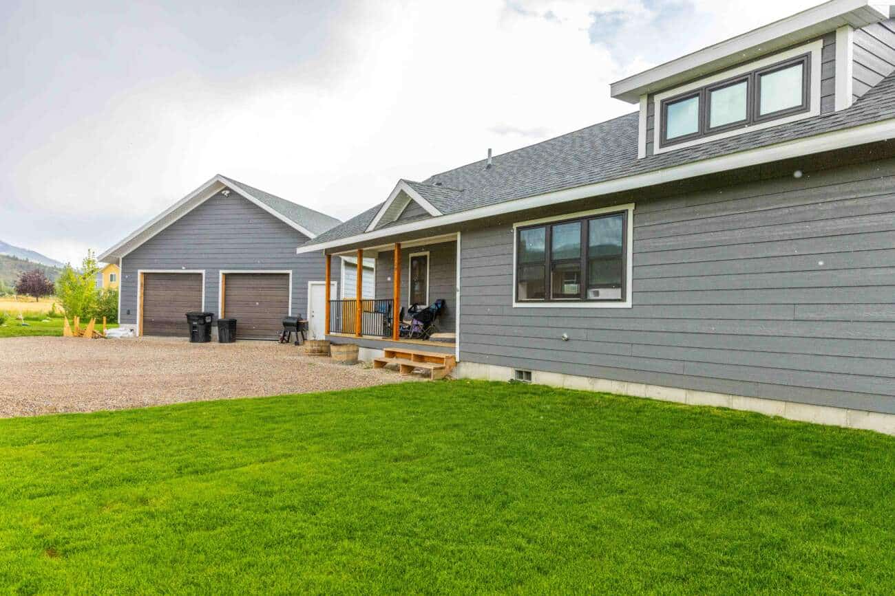 Front yard of Modern Home in Victor ID