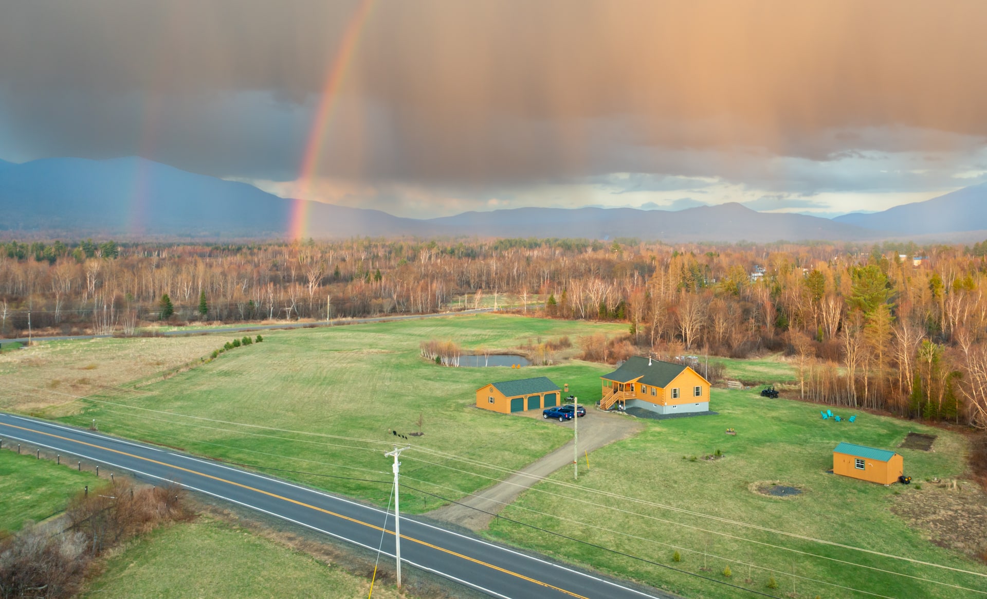 musketeer log cabin in South Carolina drone