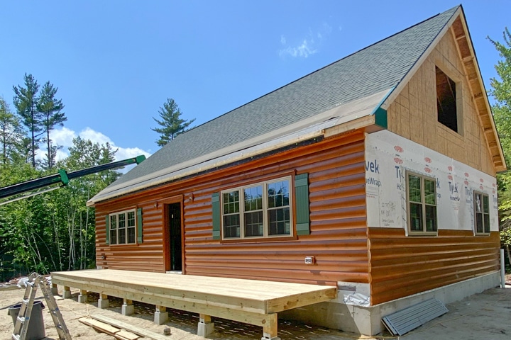 back deck on log home in campton nh