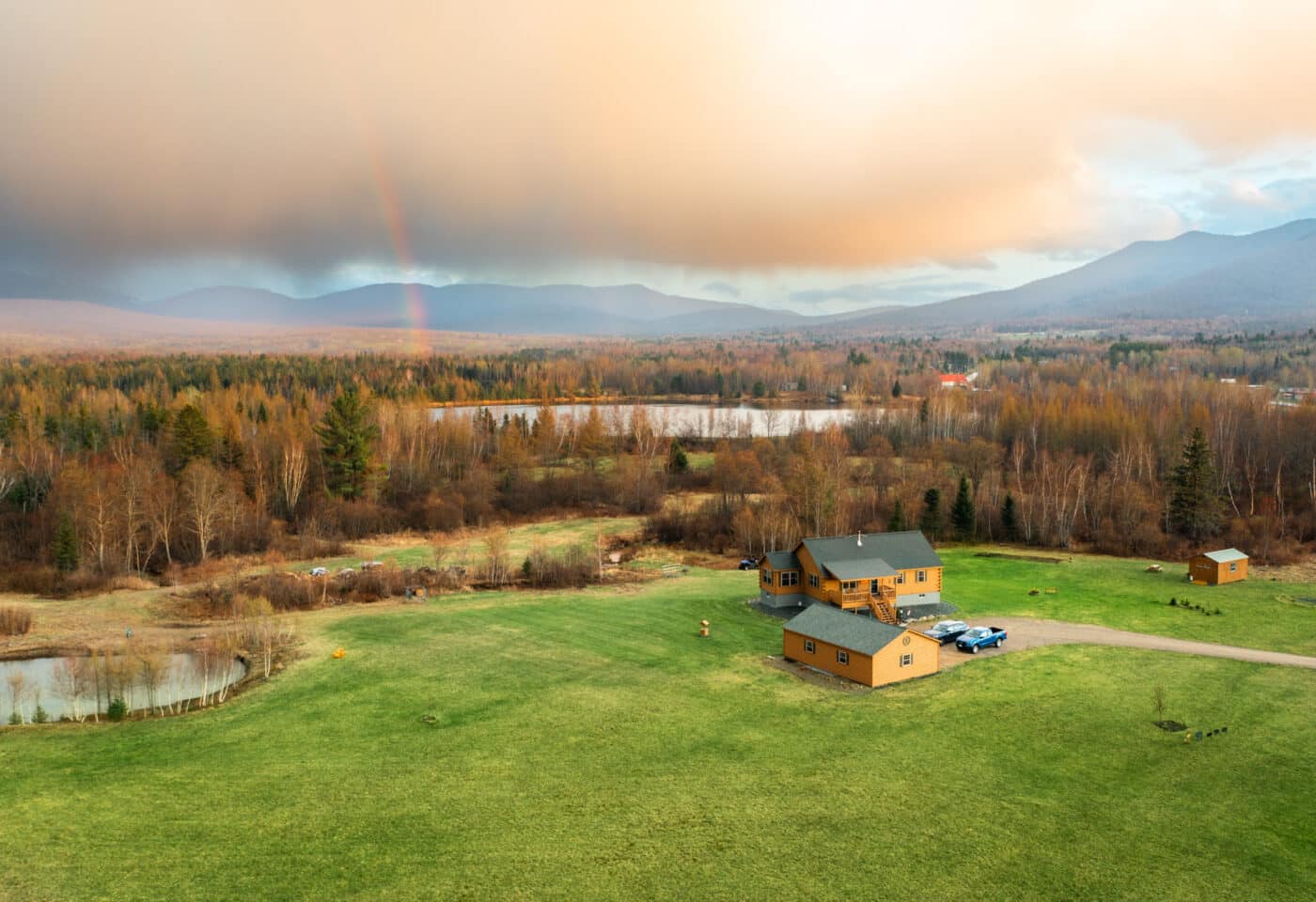 musketeer cabin jefferson nh with rainbow