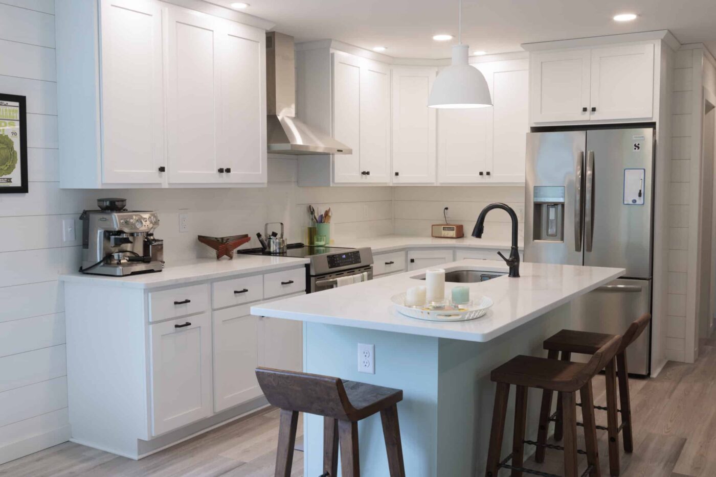 avon modern cabin interior in Rhode Island