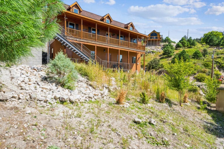 Plymouth Log Cabin in Mt Lemmon AZ 1