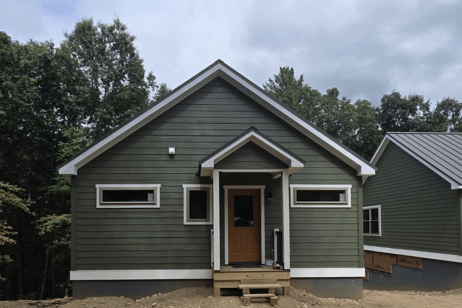 beck modern cabin in Rhode Island