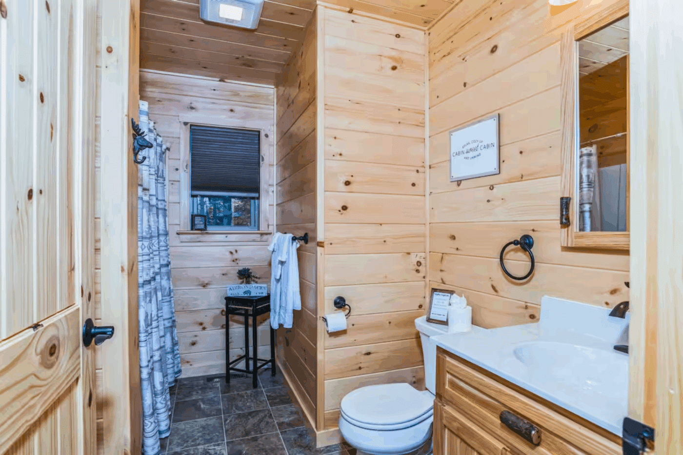 bathroom 1 of mountaineer deluxe in Old Forge New York
