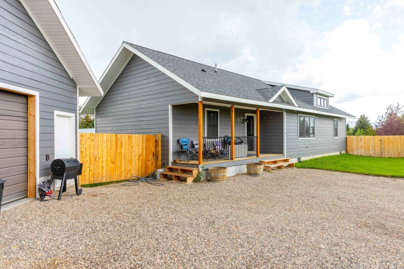 woodland modern cabin in New Hampshire