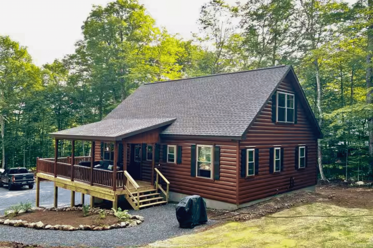 Modular Log Cabin Mountaineer Deluxe in Old Forge New York