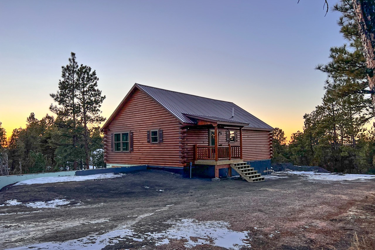 prefab cabin in Upton WY4