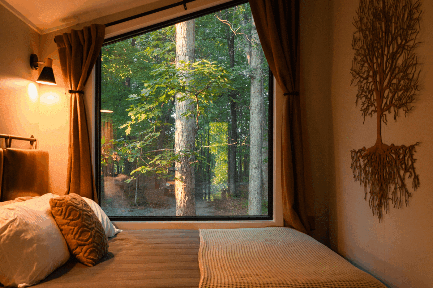 bedroom of a frame park model tiny hom ein culpeper va
