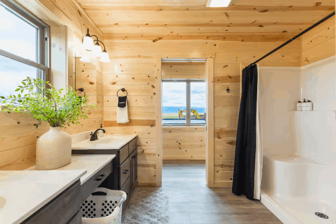 bathroom 1 located 1st floor off of bedroom 1 as en suite