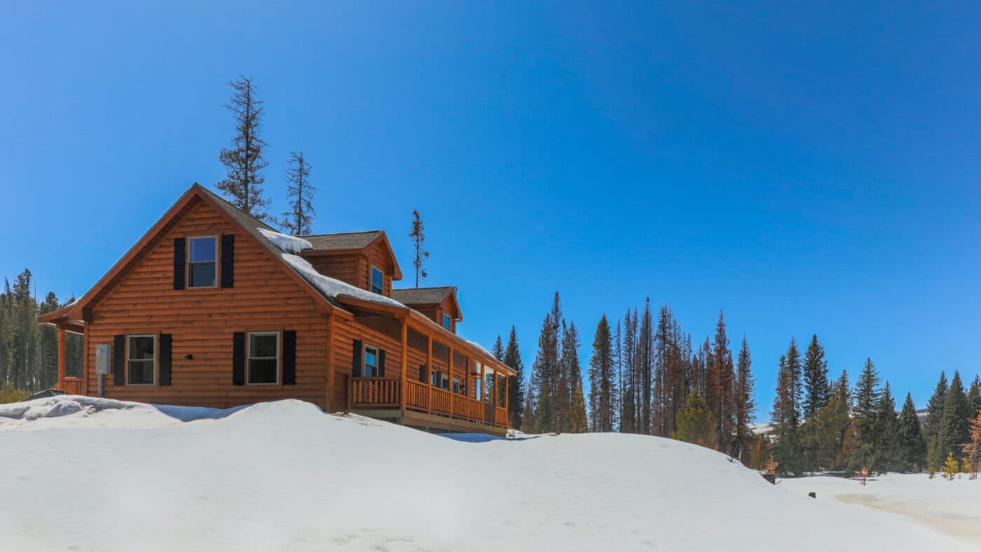 Jim Lemmer's exterior of his cabin.