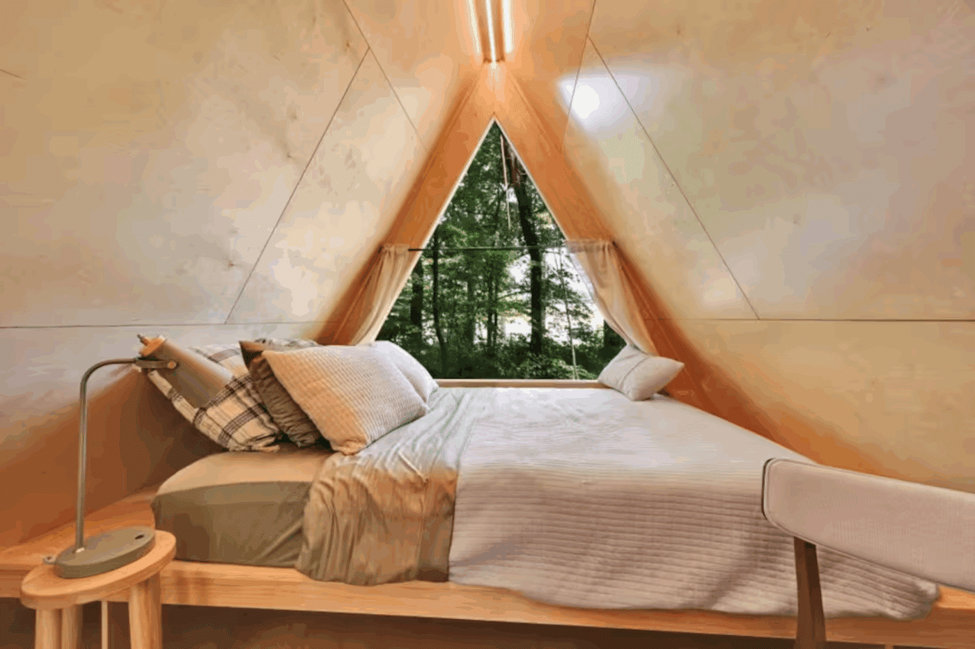 queen sized platform bed in Vista Glamping pod in Atglen Pa built and designed by Psy Homes in Gap Pa